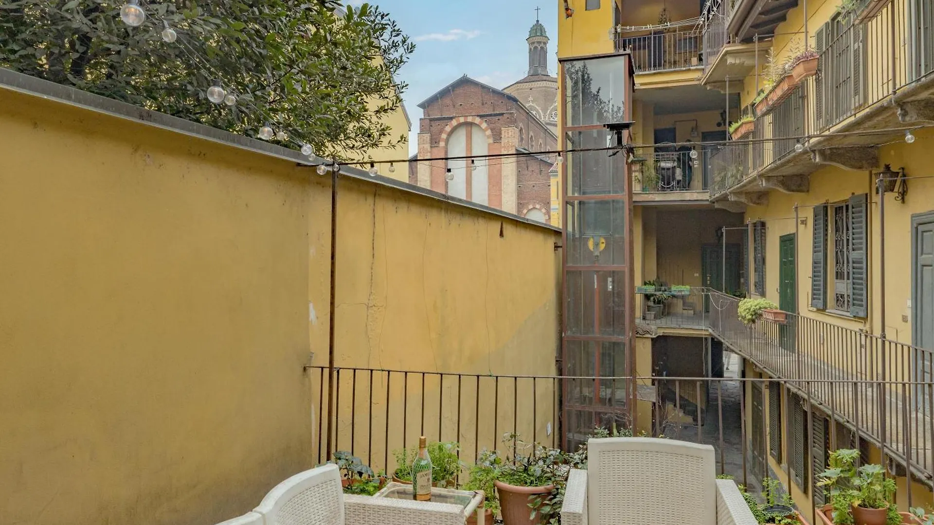דירות מילאנו Luxury Naviglio House - 10 Min Cathedral איטליה